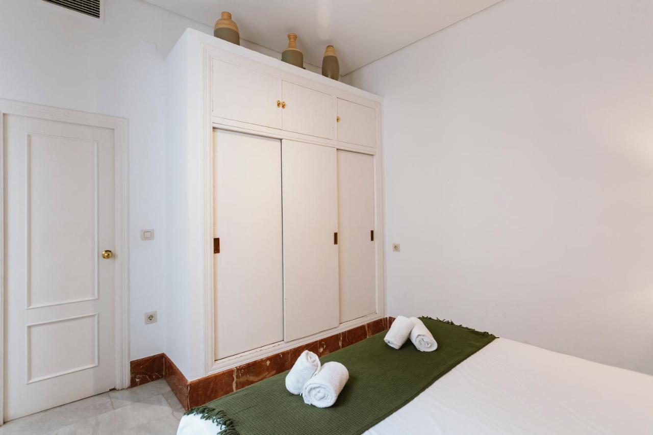 Ferienwohnung Bright And Cozy-1Bd 1Bth & 2Bd 1Bth- La Giralda Sevilla Exterior foto