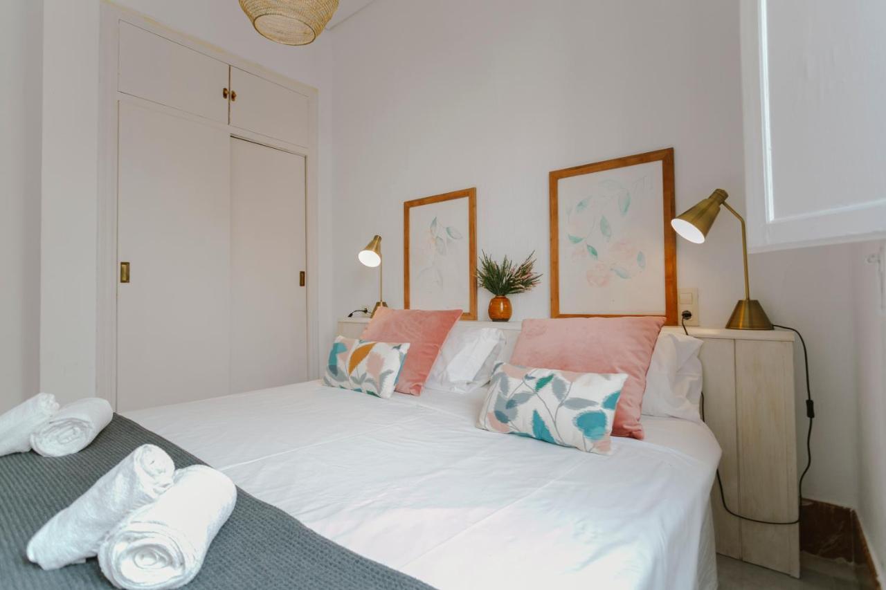 Ferienwohnung Bright And Cozy-1Bd 1Bth & 2Bd 1Bth- La Giralda Sevilla Exterior foto