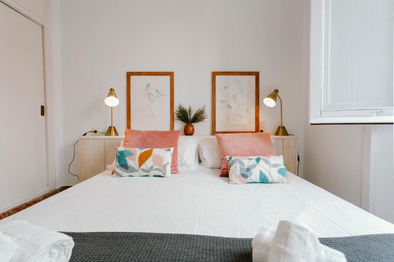 Ferienwohnung Bright And Cozy-1Bd 1Bth & 2Bd 1Bth- La Giralda Sevilla Exterior foto