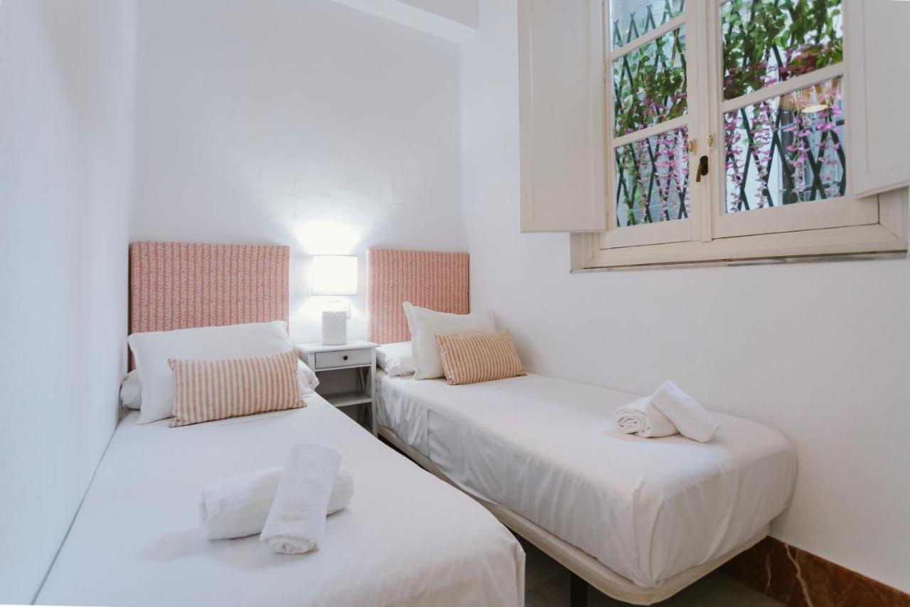 Ferienwohnung Bright And Cozy-1Bd 1Bth & 2Bd 1Bth- La Giralda Sevilla Exterior foto