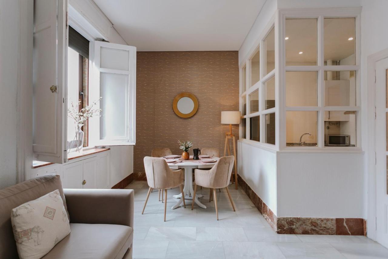 Ferienwohnung Bright And Cozy-1Bd 1Bth & 2Bd 1Bth- La Giralda Sevilla Exterior foto